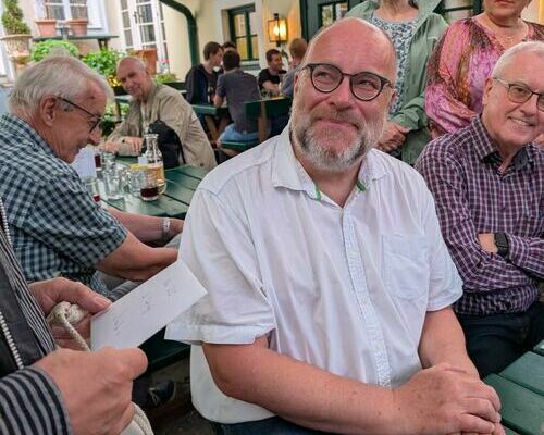 Beim Heurigen 02